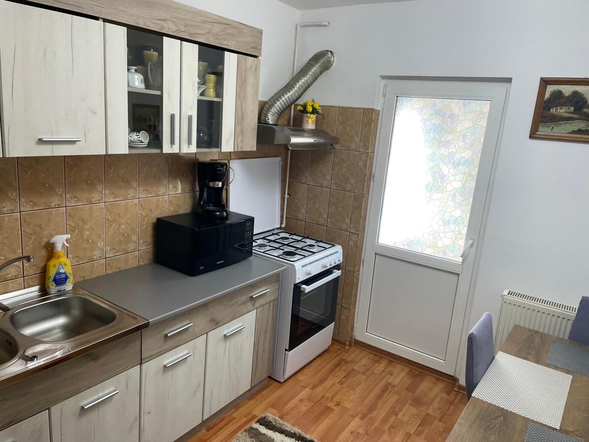 Apartament Petroşani Εξωτερικό φωτογραφία