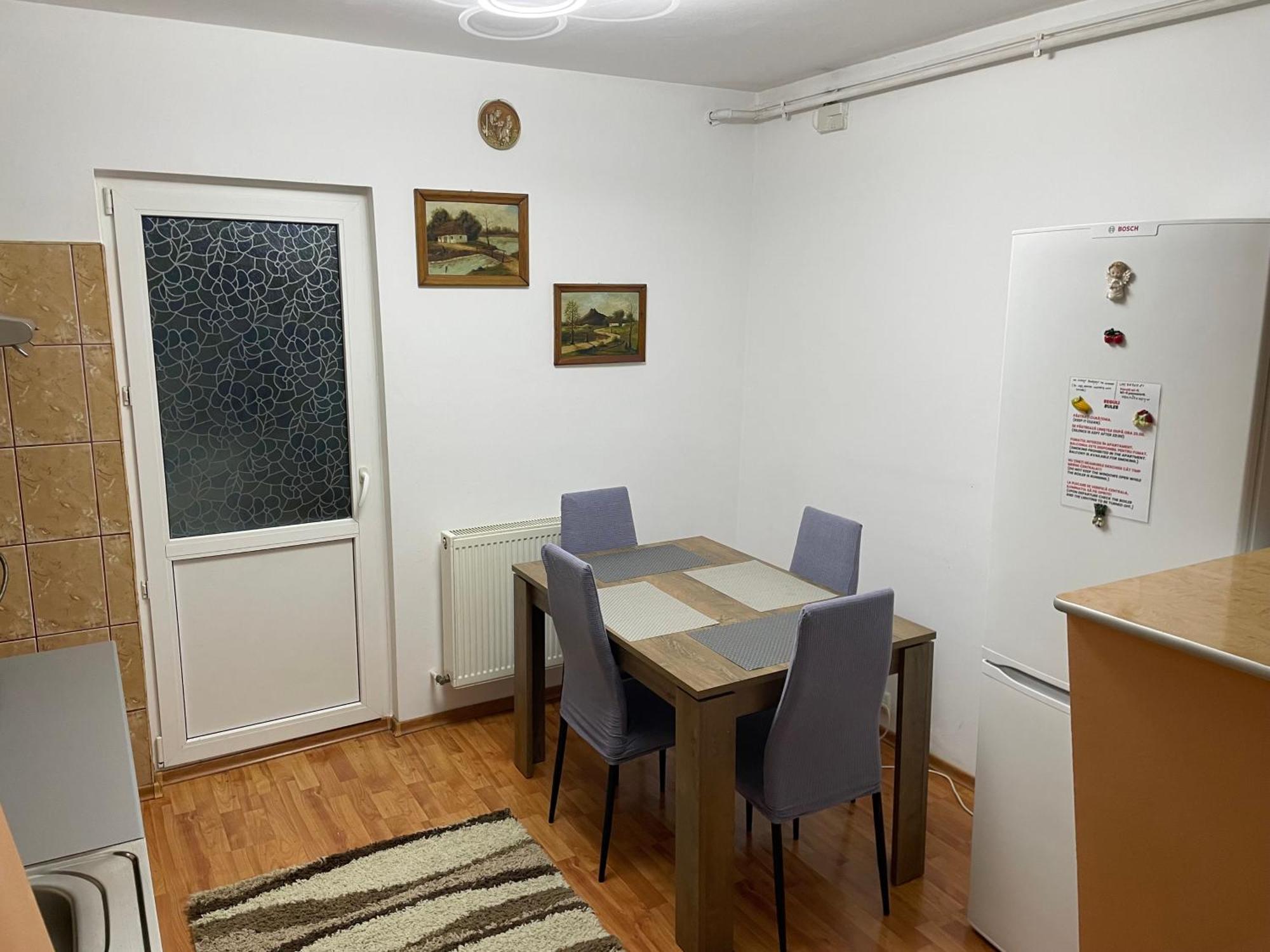 Apartament Petroşani Εξωτερικό φωτογραφία