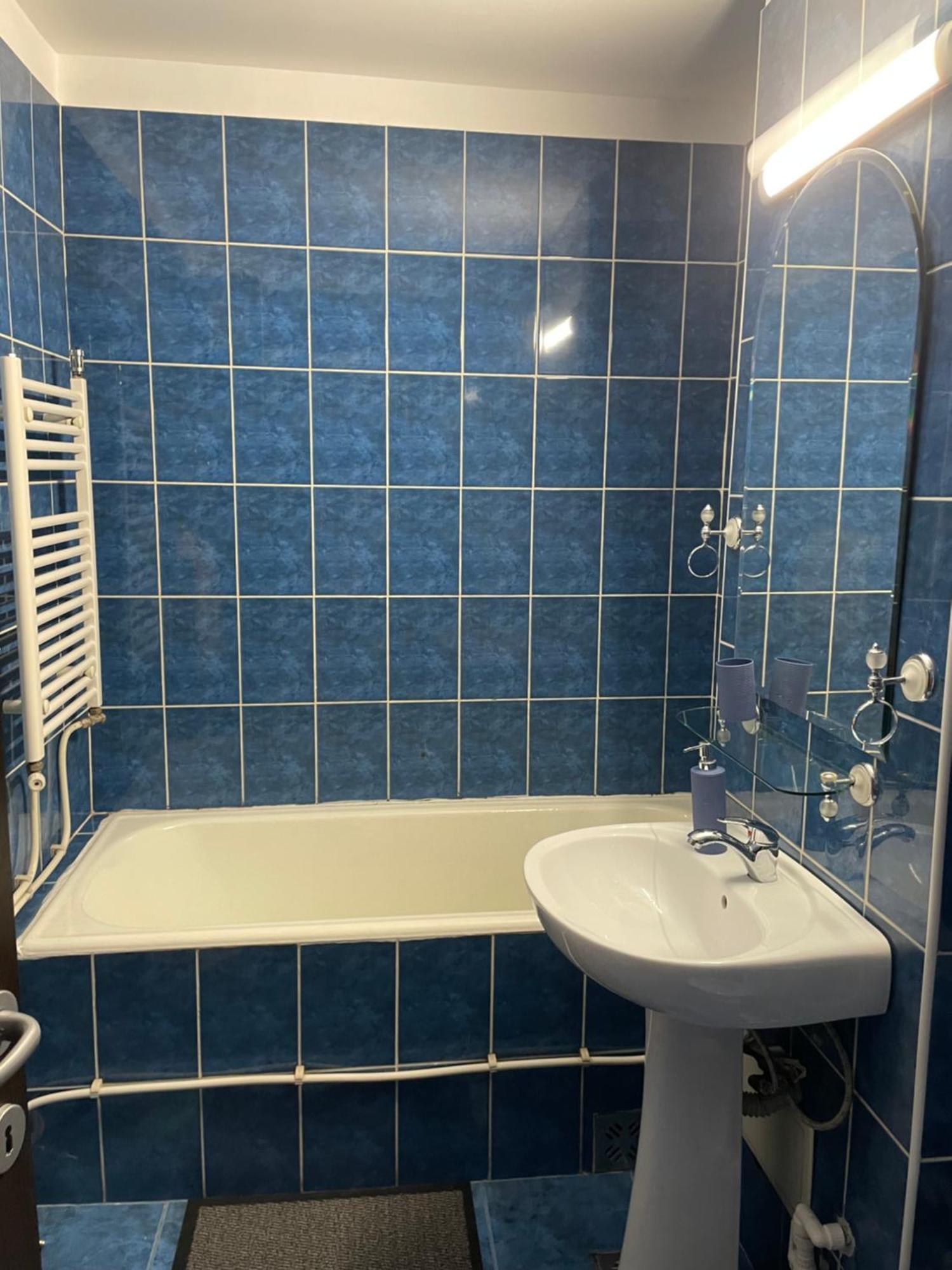 Apartament Petroşani Εξωτερικό φωτογραφία